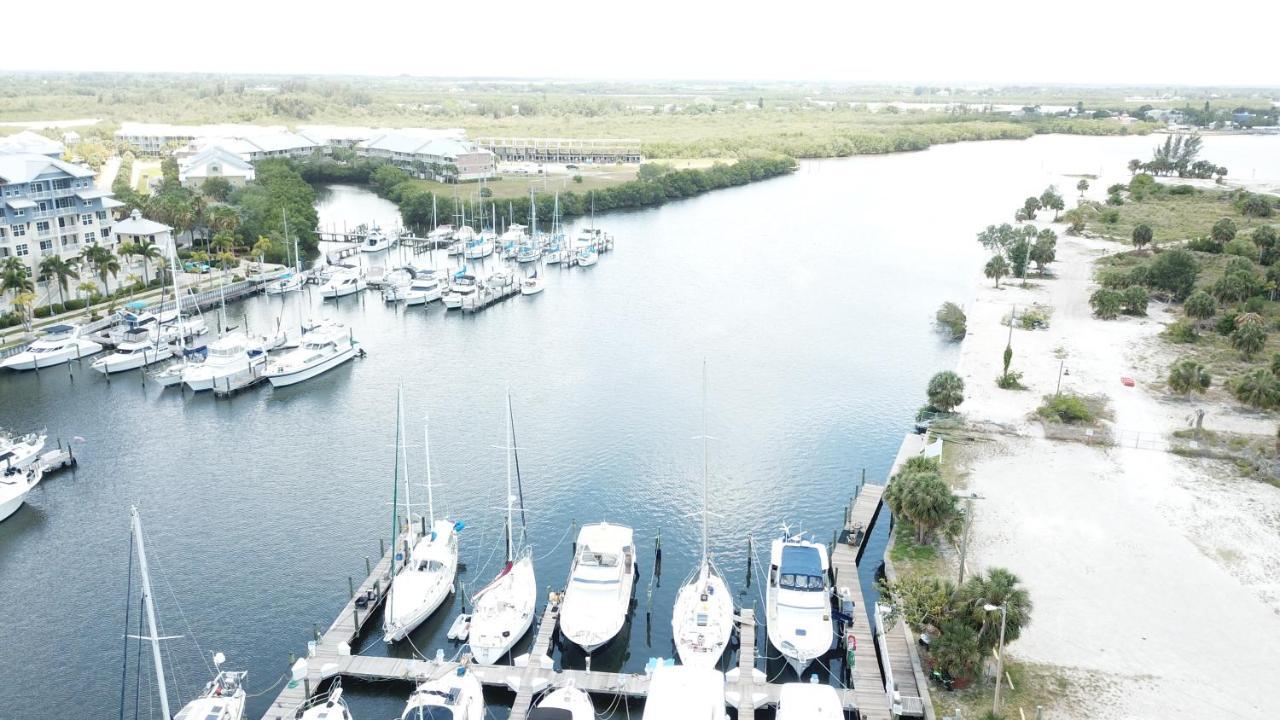Tampa Bay, Beach Step Away, Wifi, Free Parking,Pools, Jacuzzi Ruskin Exterior foto