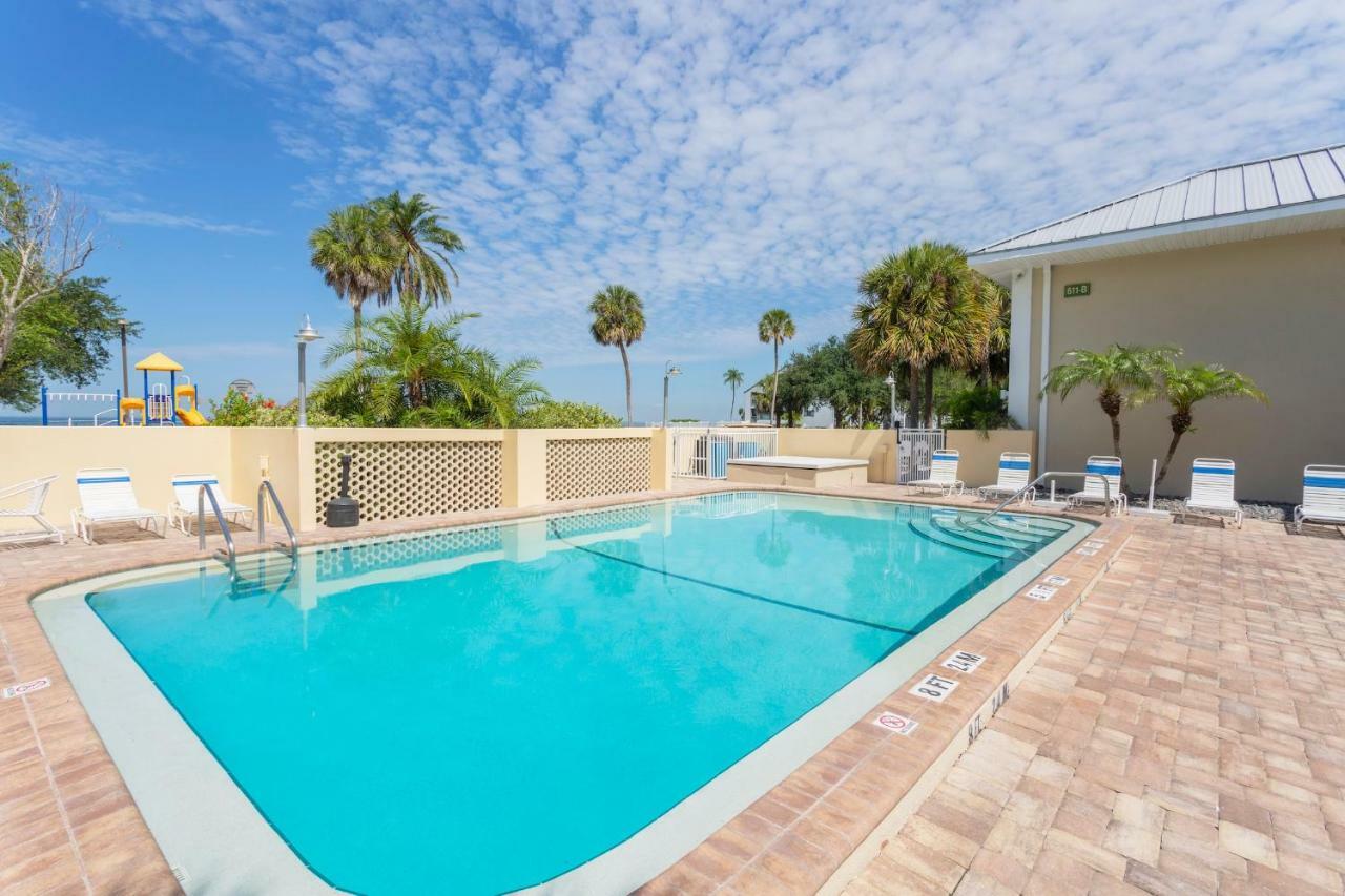 Tampa Bay, Beach Step Away, Wifi, Free Parking,Pools, Jacuzzi Ruskin Exterior foto